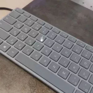 Гравіювання клавіатури Microsoft Surface